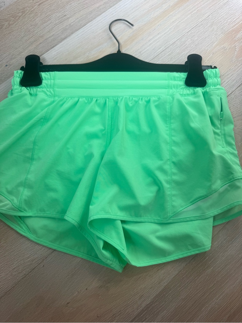 lululemon athletica Neon Green Women’s Athletic Shorts 4 inches